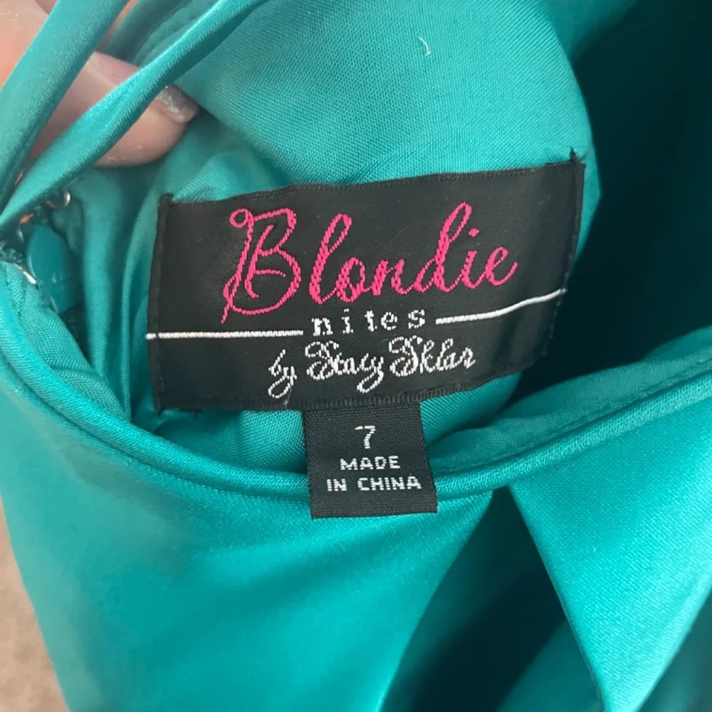 Size 7 Teal Formal Gown - Picture 4 of 5